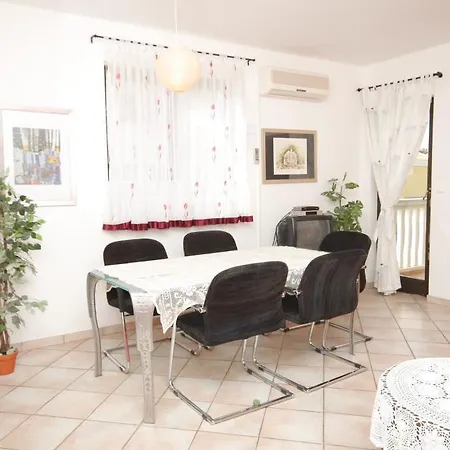 7221b Apartmán